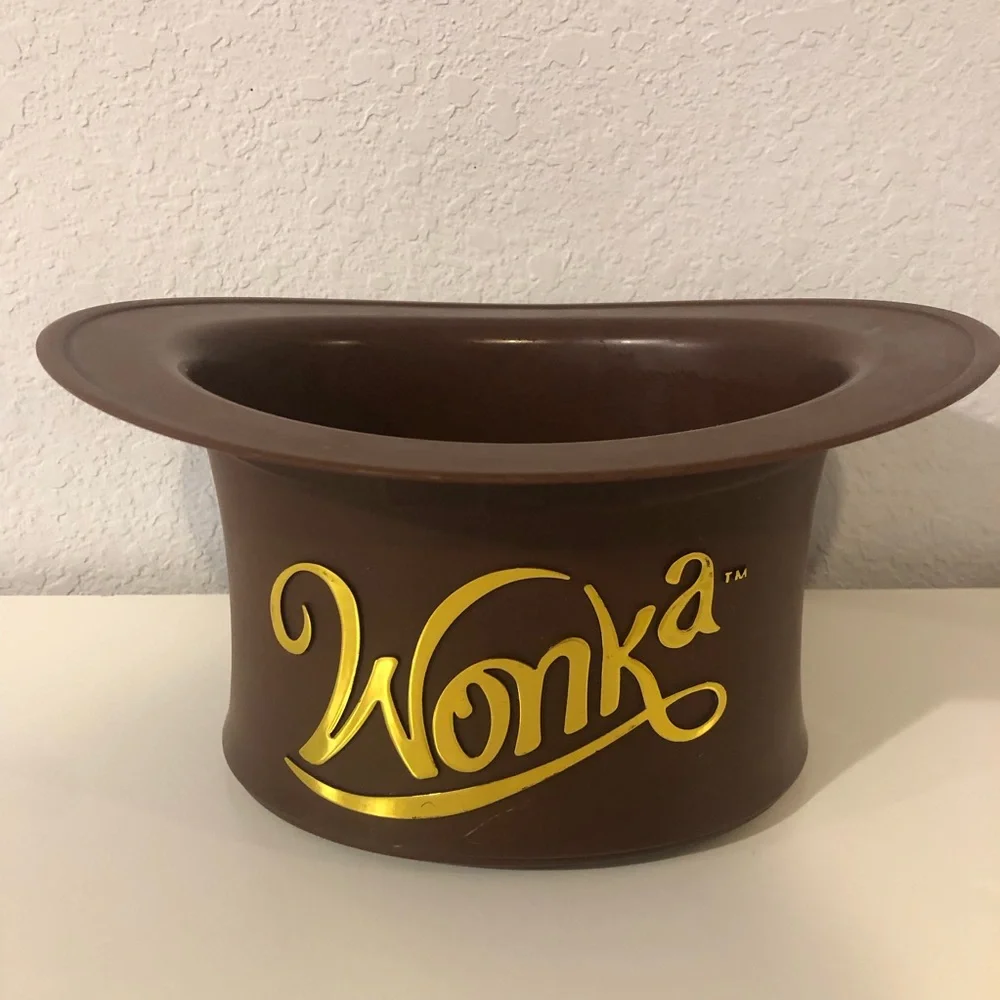Wonka Top Hat Cinemark Popcorn Bucket - Picture 3 of 7